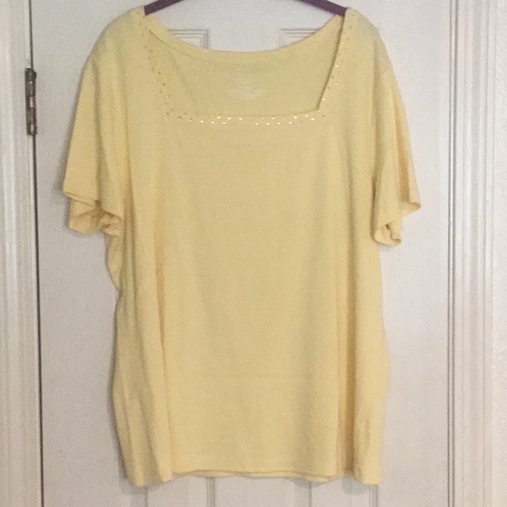 NWOT VALEZ Relaxed Yellow Short-Sleeve Women’s Top with Embellished Square Neck